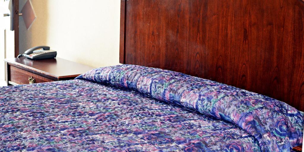 Aloha Inn McAllen Zimmer foto