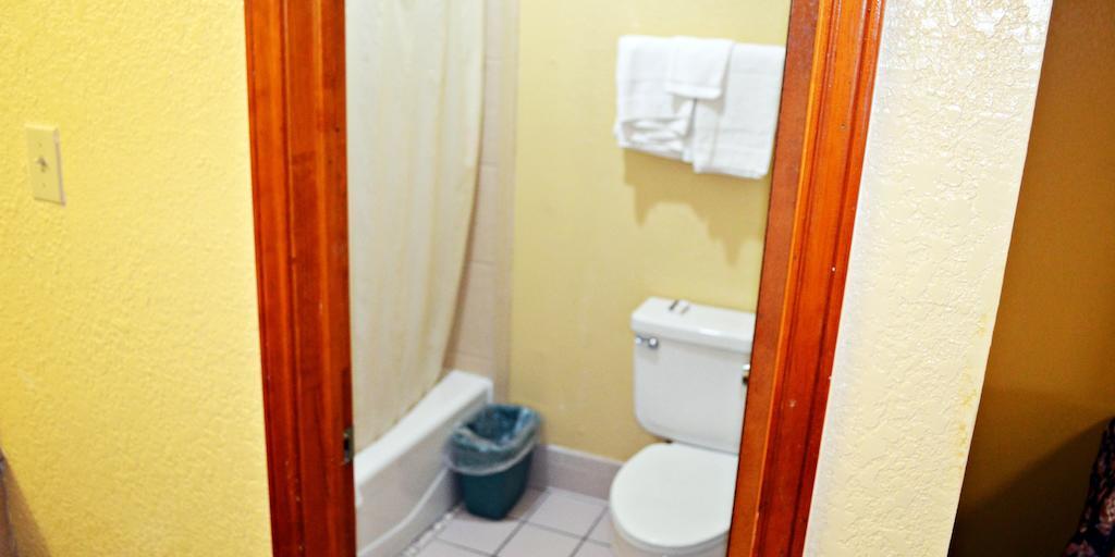 Aloha Inn McAllen Zimmer foto